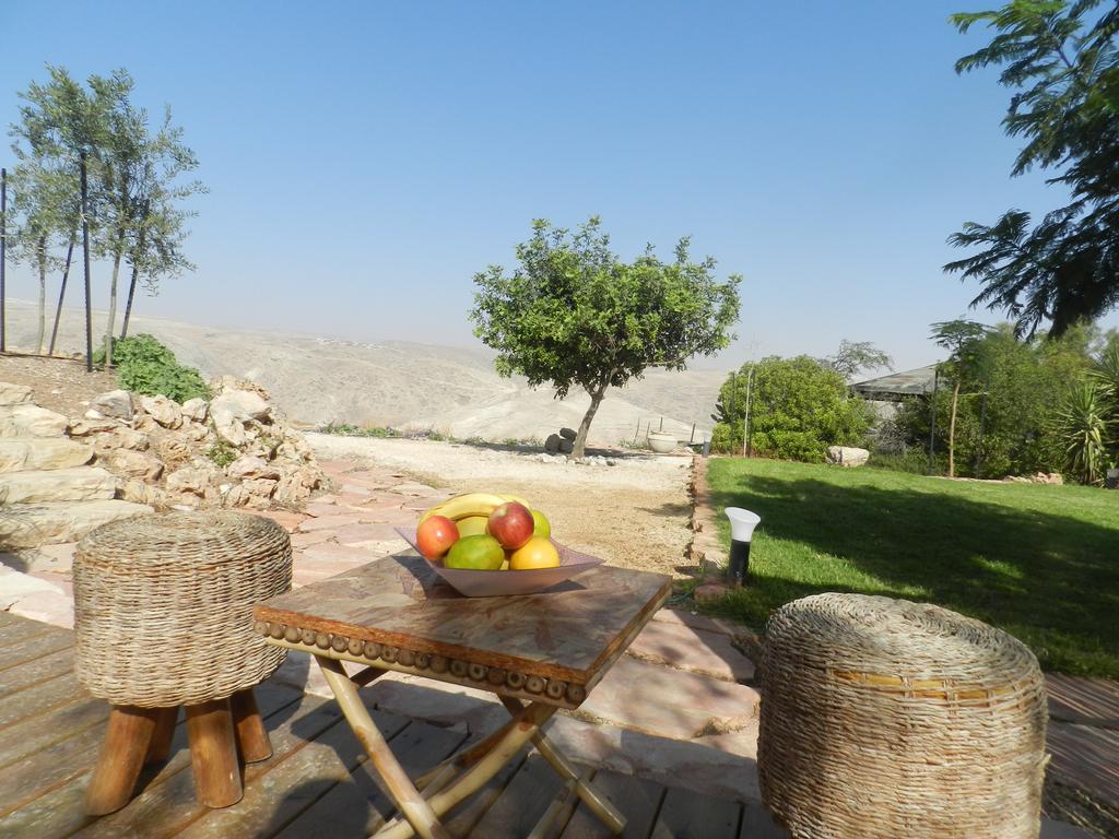 Desert View Suite Kfar Adumim Esterno foto